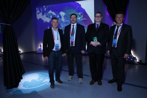 Основатель Ресурсного Центра «Инициатива» посетил форум «Мировая атомная неделя»